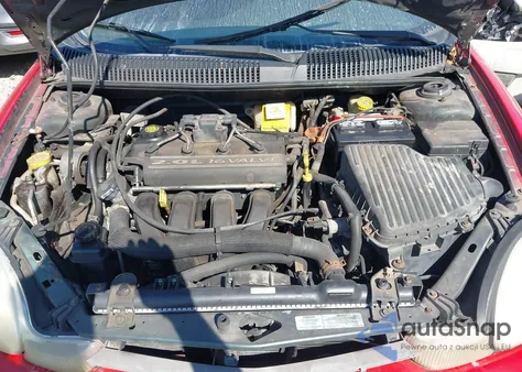 2001 Plymouth Neon Highline z USA, uszkodzony, nr VIN 1P3ES46C61D175727